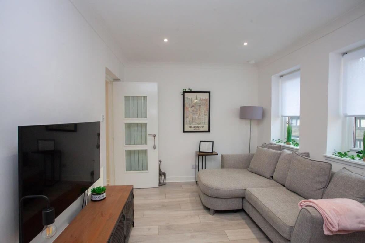 Bright Central Flat With Balcony And Free Parking Glasgow Extérieur photo